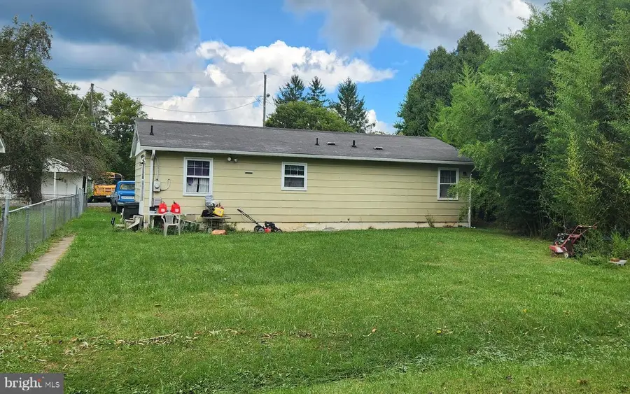 148 Woodlawn St, White Sulphur Springs, WV 24986 - Image #3