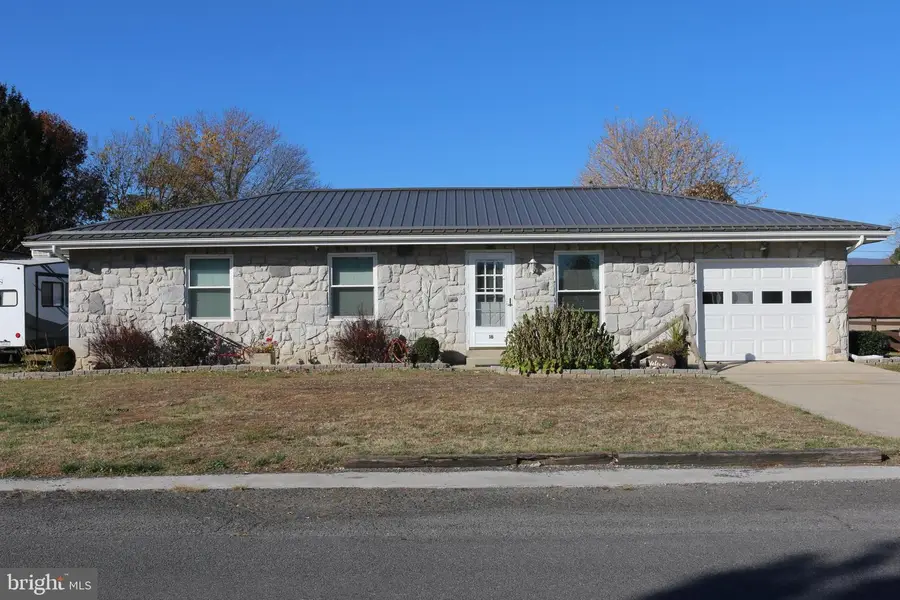 16 Jackson St, Petersburg, WV 26847 - Image #3