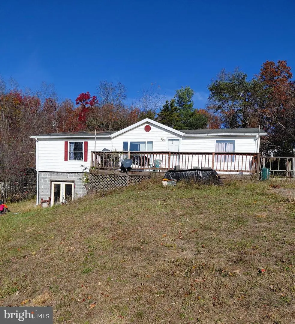 131 Little Hickory Rd, Petersburg, WV 26847 - Image #1