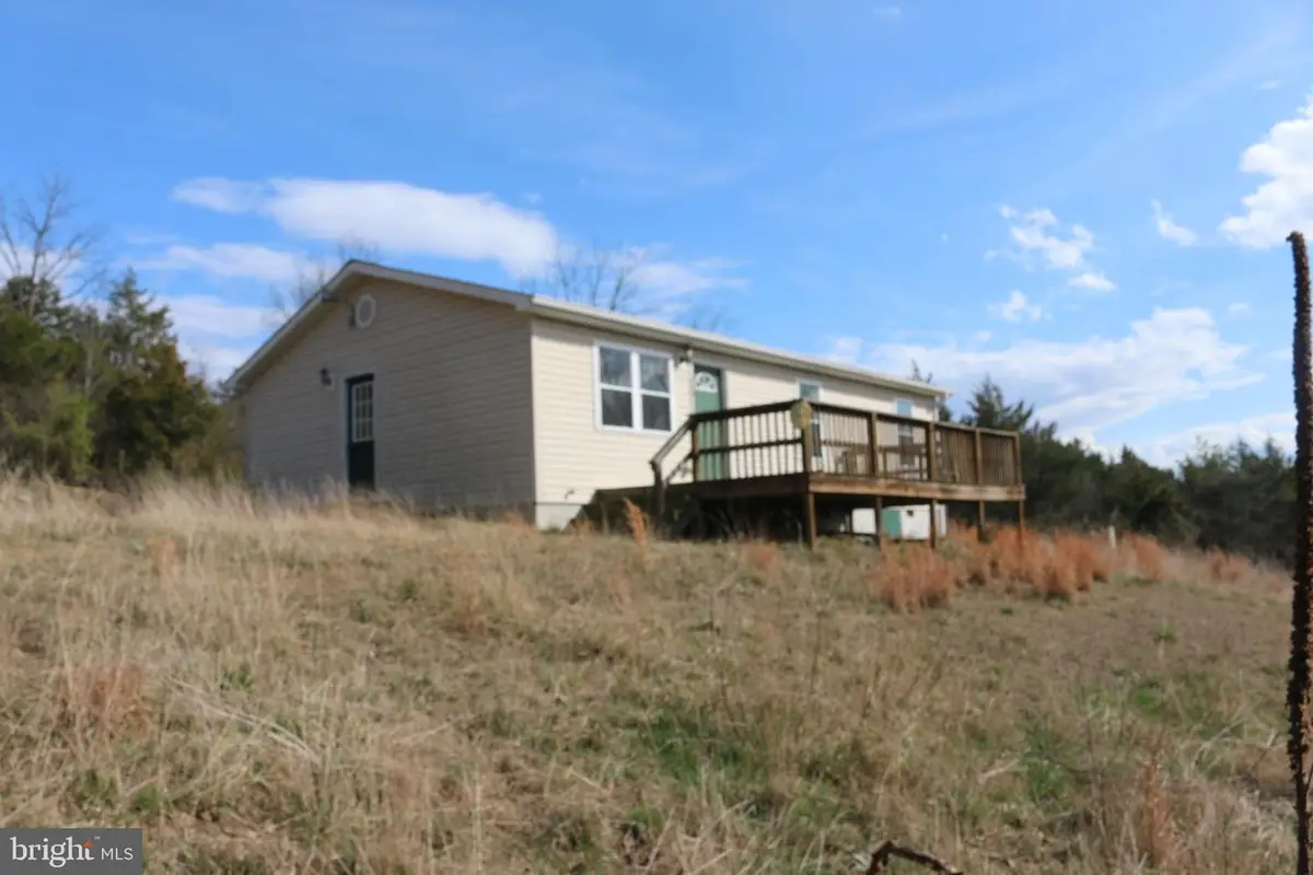 156 Squirrel Den Rd, Maysville, WV 26833 - #1