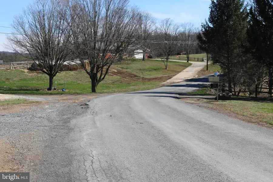 880 Tom Cox Rd, Petersburg, WV 26847 - #3