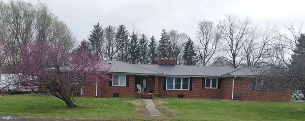 1 Pepsi Ln, PETERSBURG, WV 26847