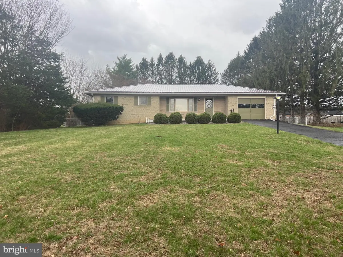 395 Point Dr, Petersburg, WV 26847 - #1