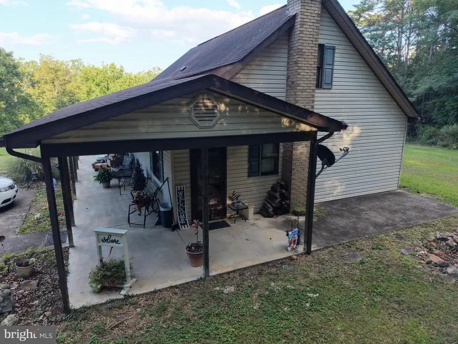 496 Haven Farms Cir, Petersburg, WV 26847 - #2
