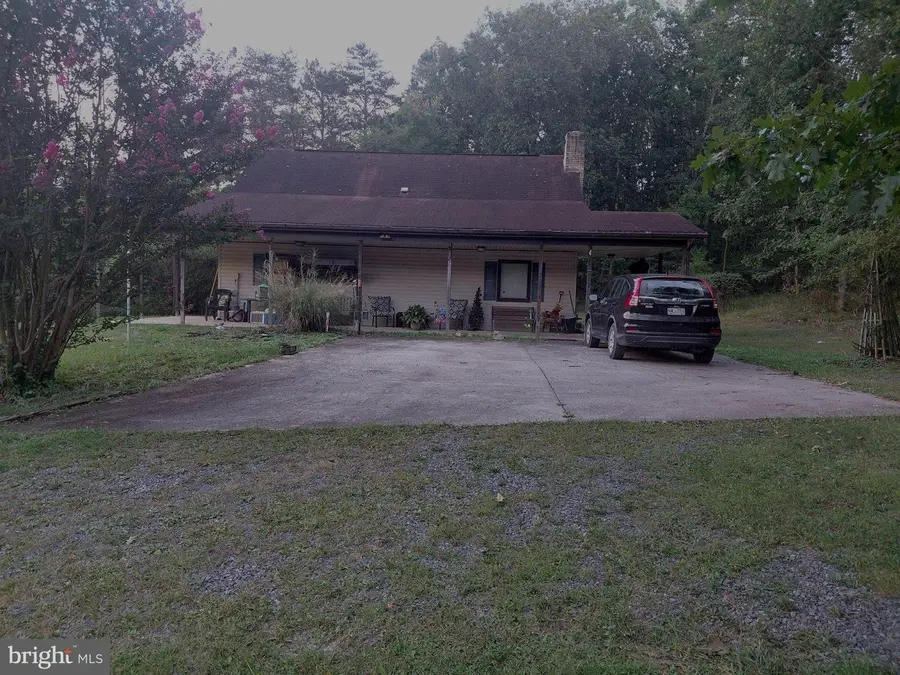 496 Haven Farms Cir, Petersburg, WV 26847 - #3