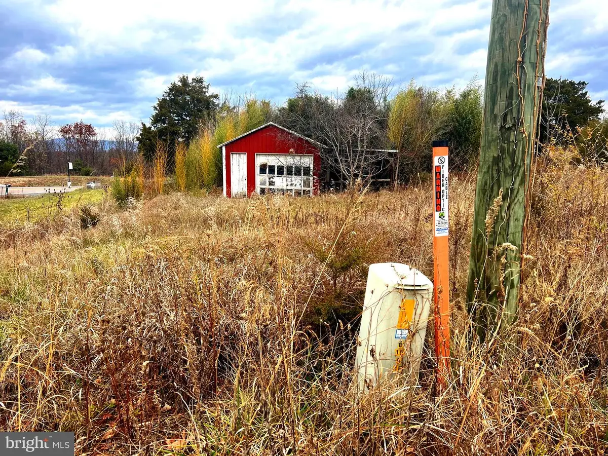 158 Eastern Dr, Moorefield, WV 26836 - Image #1