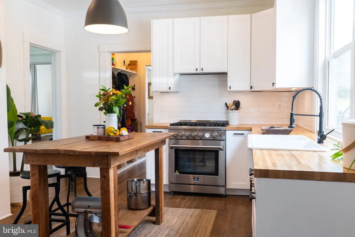 130 Carpenters Ave, Wardensville, WV 26851 - Image #1