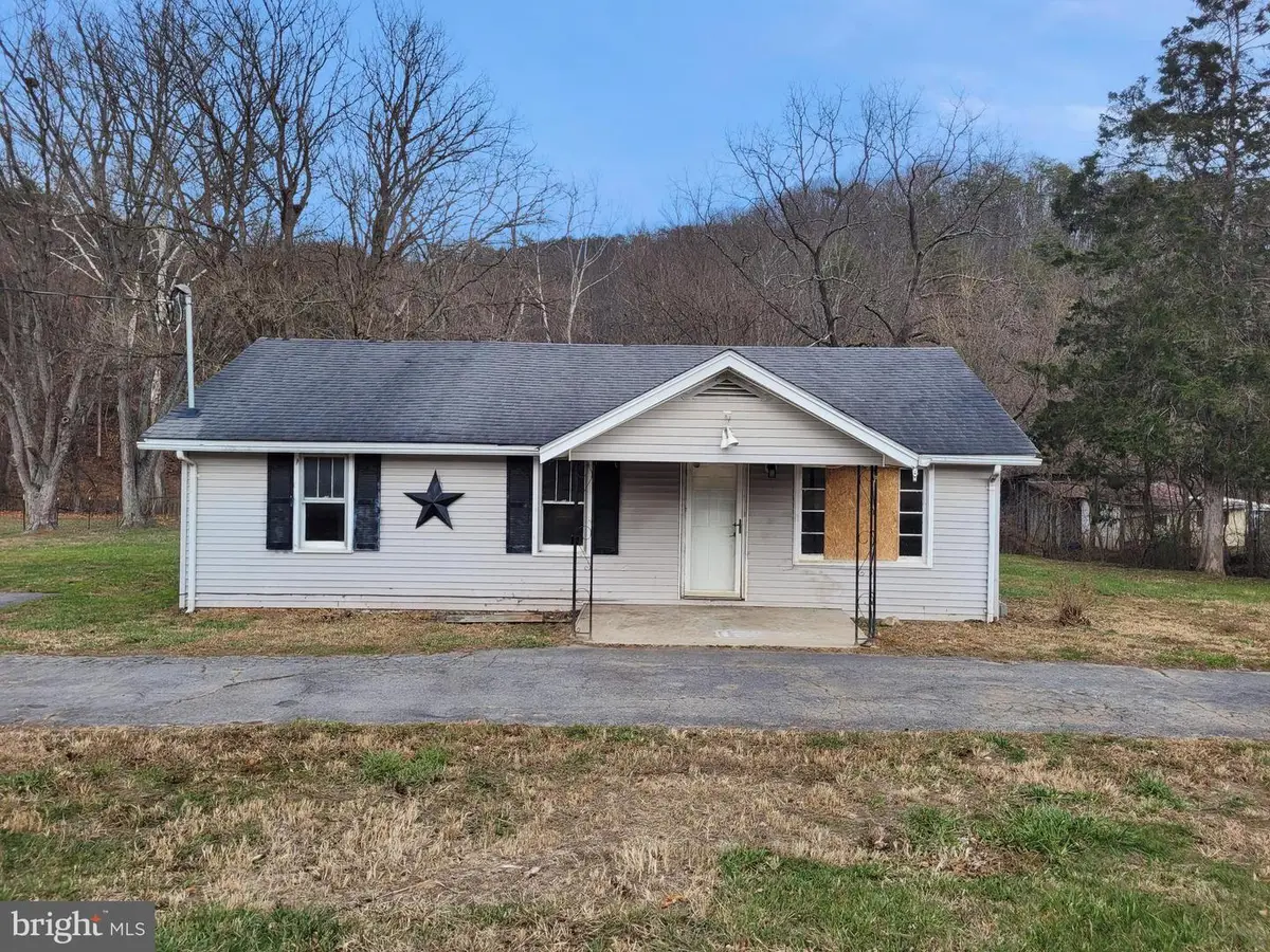 5531 Rig Rd, Moorefield, WV 26836 - Image #1