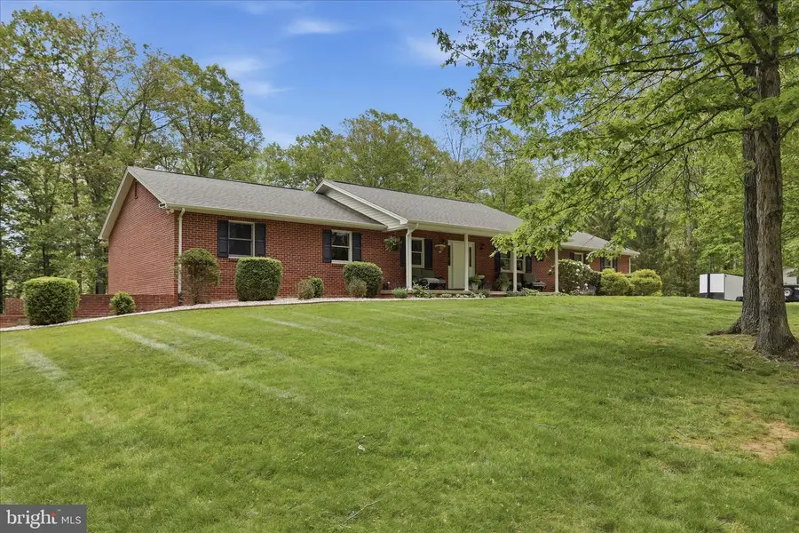 435 Summit Dr, Moorefield, WV 26836 - #2