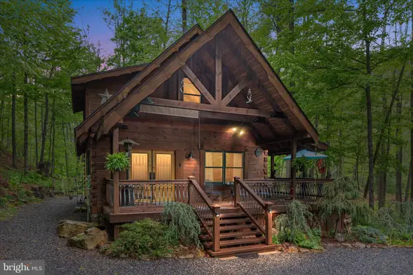 13581 Ford Hill Rd, RIO, WV 26755