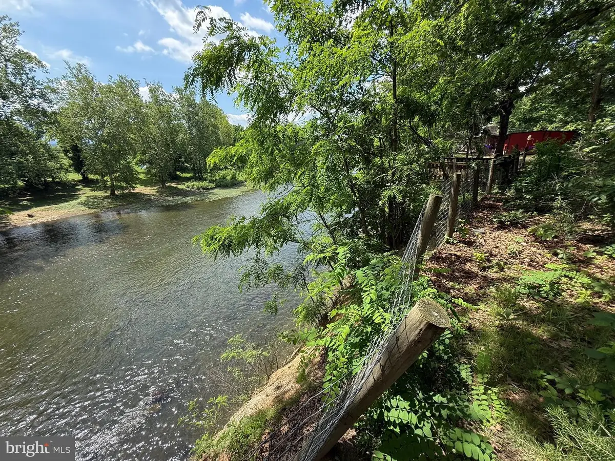 151 Cecil Meneffee Dr, Moorefield, WV 26836 - #1