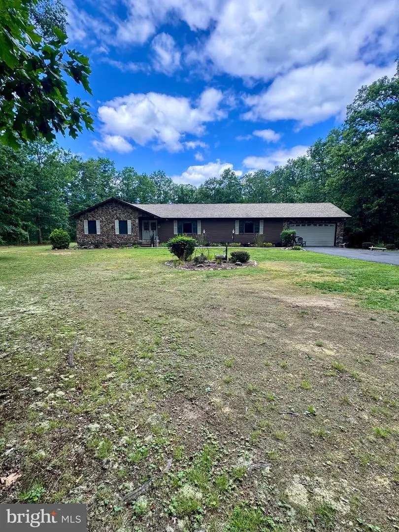 544 Summit Dr, Moorefield, WV 26836 - #1