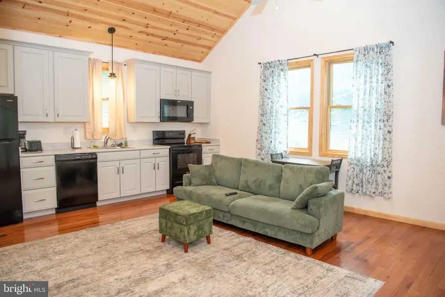 166 Kodiak Ct, Baker, WV 26801 - #2