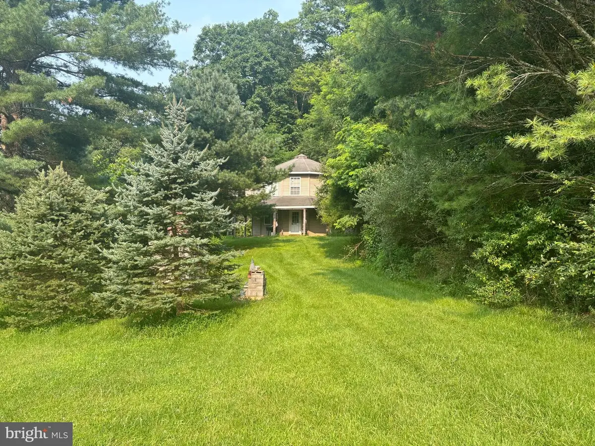 937 Wildlife Dr, Lost City, WV 26810 - #1
