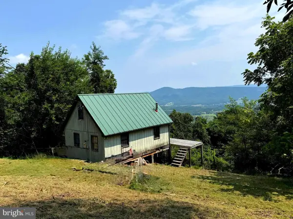 567 Highland Springs Ter, MOOREFIELD, WV 26836