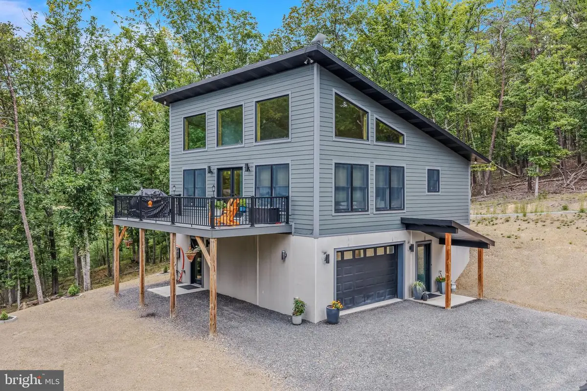7504 Ashton Woods Dr, Moorefield, WV 26836 - #1