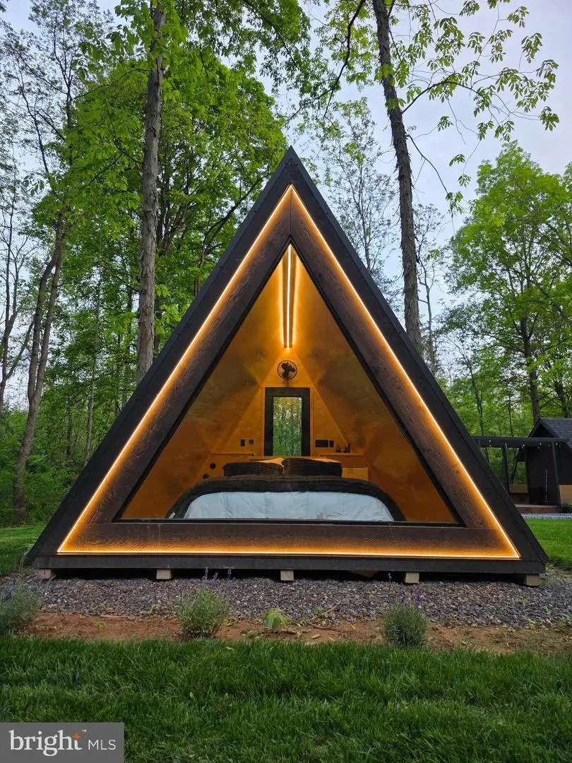 633 And 643` Hanging Rock Rd, Augusta, WV 26704 - Image #1