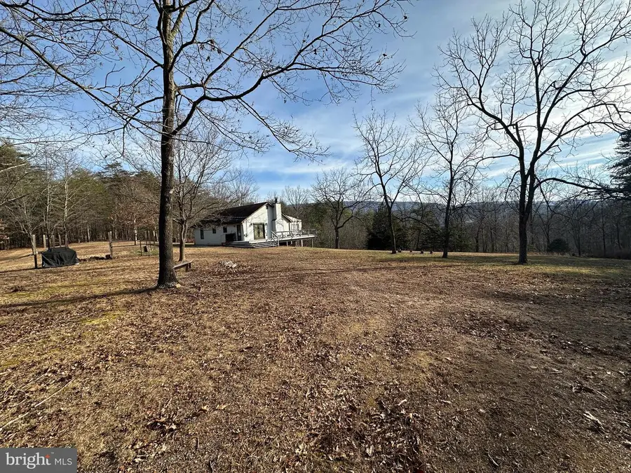 320 Cowgill Ln, Paw Paw, WV 25434 - Image #2