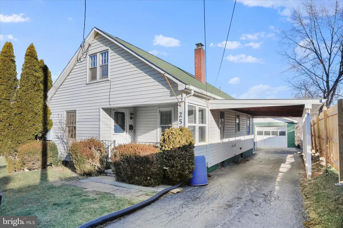255 W Marathon Pl, Romney, WV 26757 - Image #1