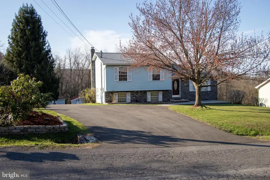 387 W Ridge Loop Rd, Romney, WV 26757 - #2