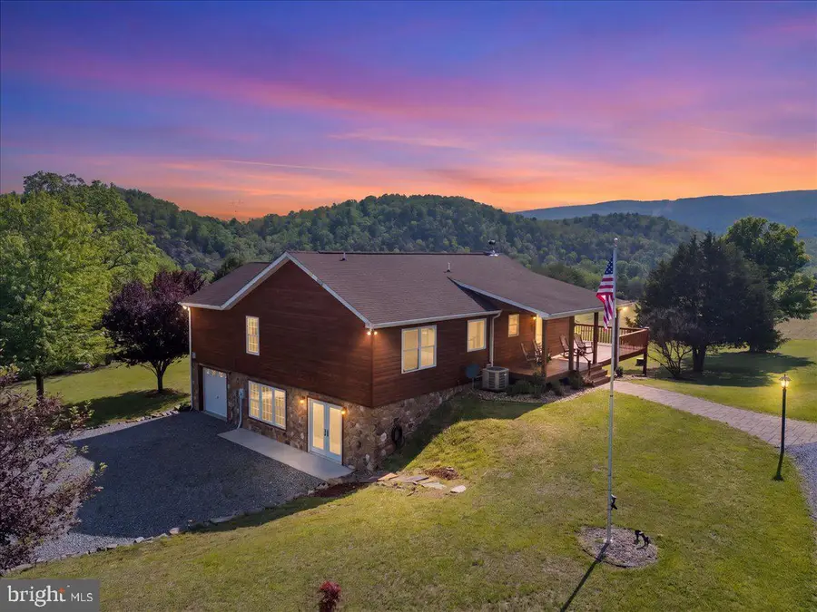 1054 River Bend Dr, Paw Paw, WV 25434 - #2