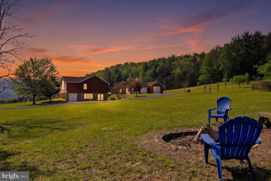 1054 River Bend Dr, Paw Paw, WV 25434 - #3