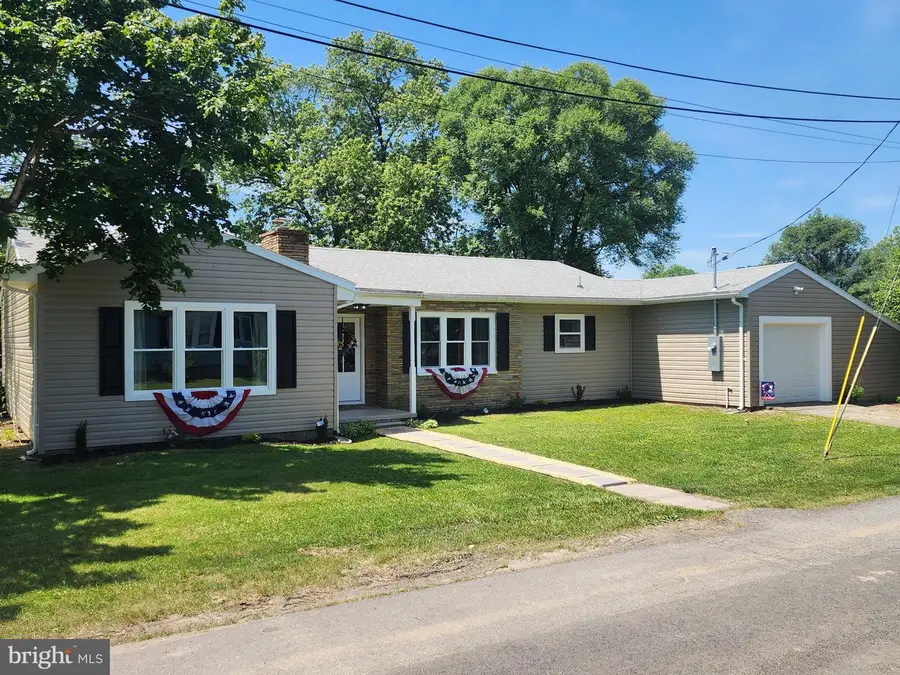 412 Everett Pl, Romney, WV 26757 - #3