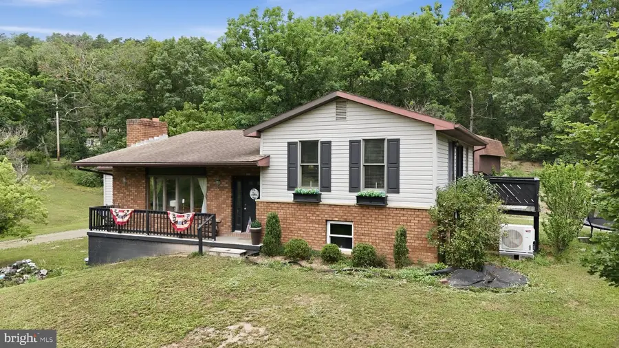 238 Landis Ln, Green Spring, WV 26722 - #3