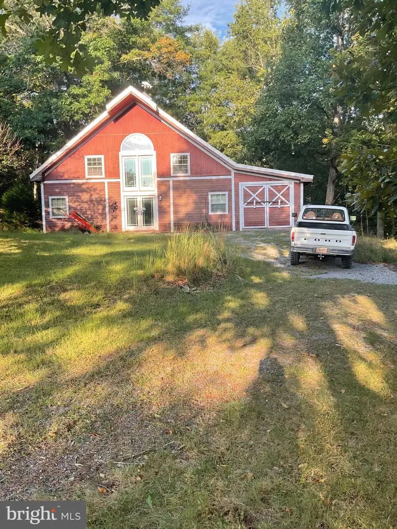 901 River Bend Dr, Paw Paw, WV 25434 - #2