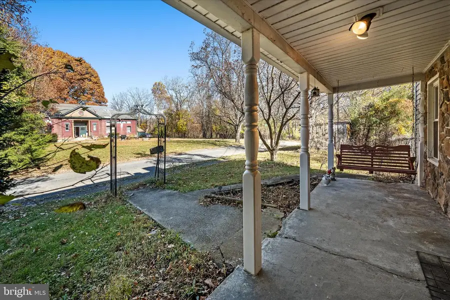 96 Mount Jefferson St, Harpers Ferry, WV 25425 - Image #3