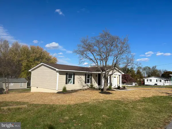 415 E 10th Ave, RANSON, WV 25438