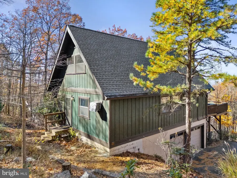 343 Black Bear Trl, Harpers Ferry, WV 25425 - Image #2