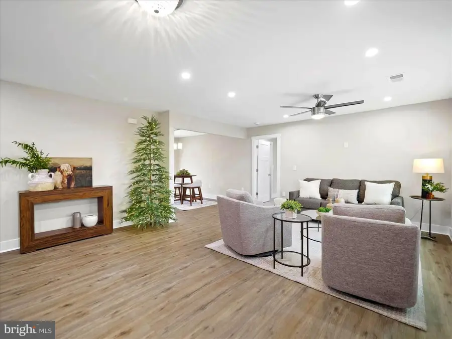 151 Scarlet Oak Dr, Harpers Ferry, WV 25425 - Image #3