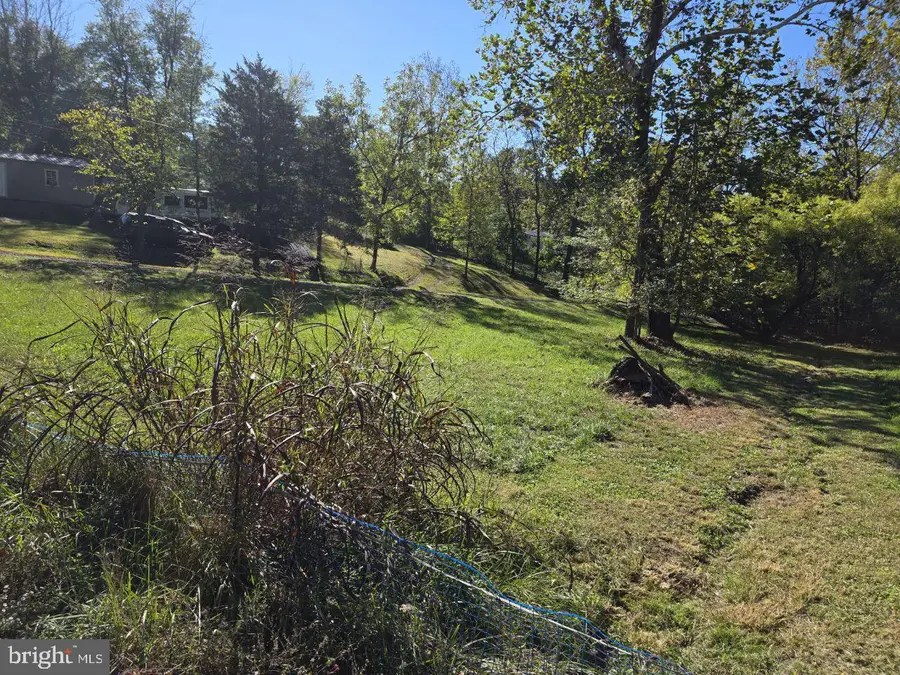 10 Campsite Trl, Harpers Ferry, WV 25425 - Image #2