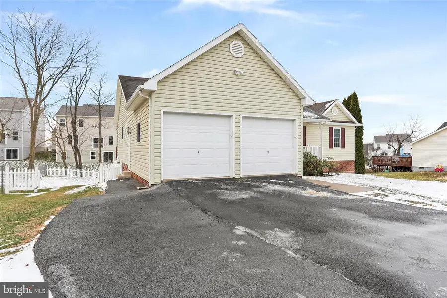 107 Briar Run Dr, Ranson, WV 25438 - Image #3