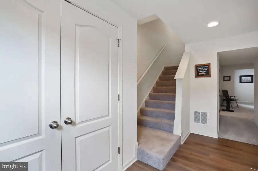 67 Tate Manor Dr, Charles Town, WV 25414 - Image #2