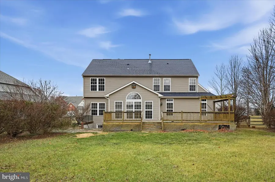 41 Pinehurst Ct, Charles Town, WV 25414 - #2