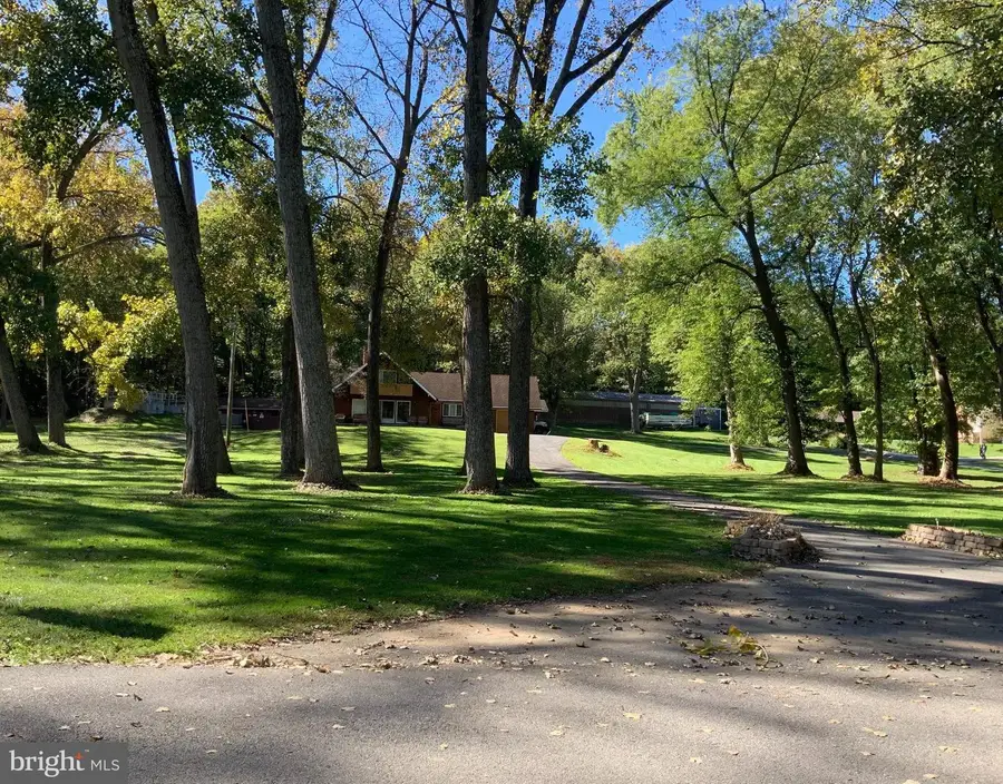 455 Mason Dr, Harpers Ferry, WV 25425 - Image #2