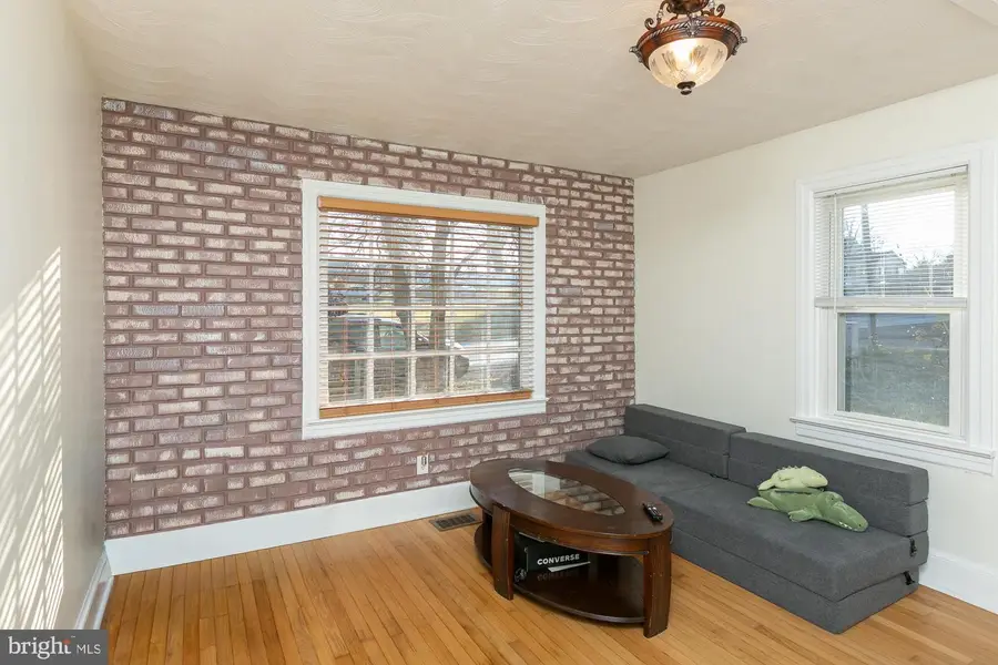 919 Jefferson Ave, Charles Town, WV 25414 - Image #3