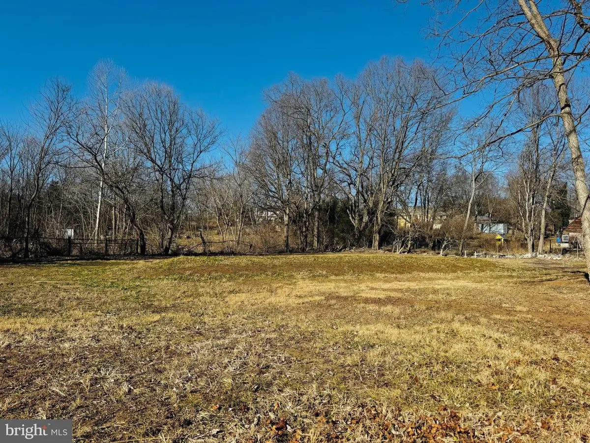 9 King St, Kearneysville, WV 25430 - Image #1