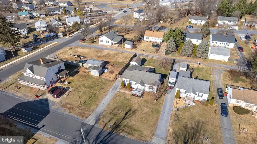 405 E 7th Ave, Ranson, WV 25438 - Image #2