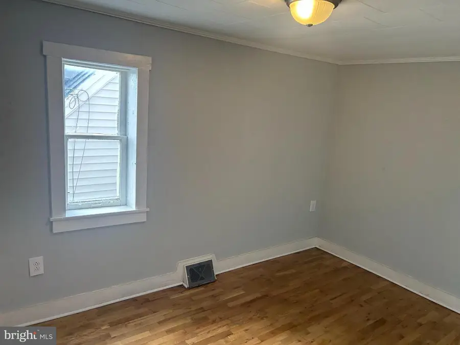 310 W Liberty St, Charles Town, WV 25414 - Image #2