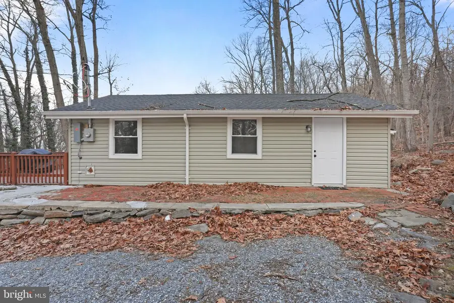 110 Red Maple Ln, Harpers Ferry, WV 25425 - Image #3