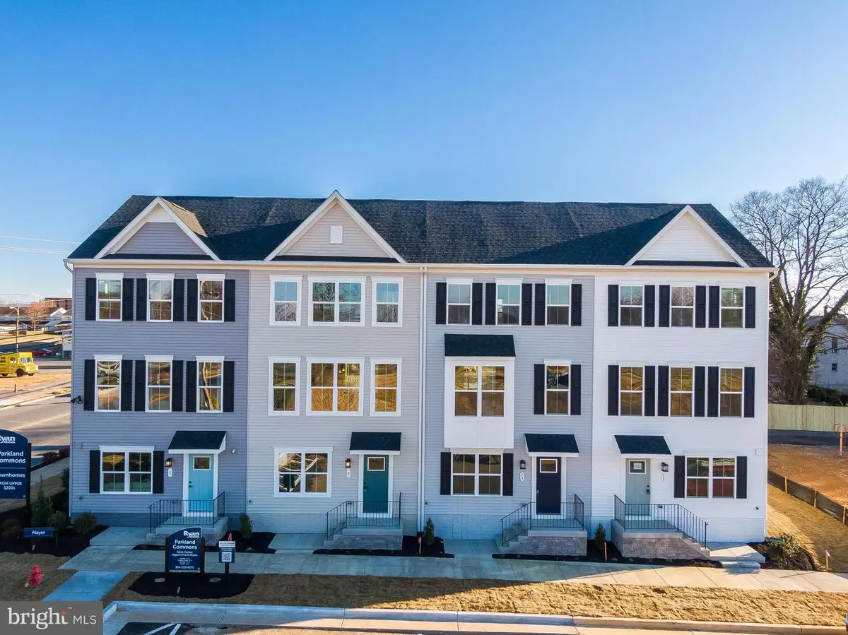 17 Oasis Ave, Ranson, WV 25438 - Image #1