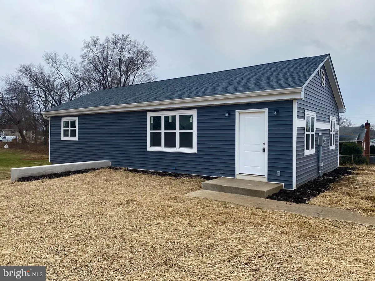 206 E 14th Ave, Ranson, WV 25438 - Image #1