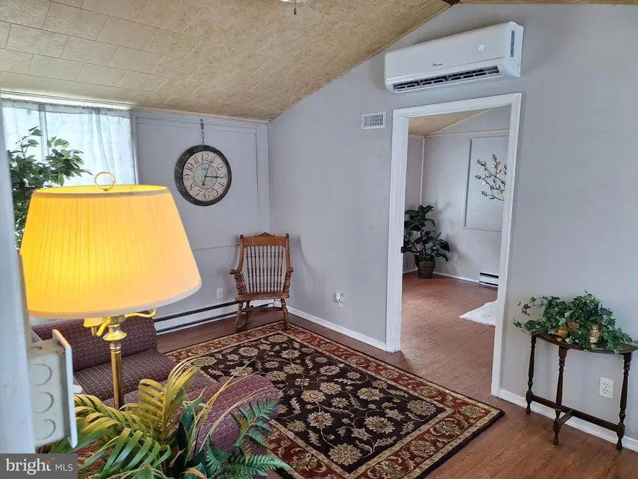 178 Huckleberry Ln, Harpers Ferry, WV 25425 - #3