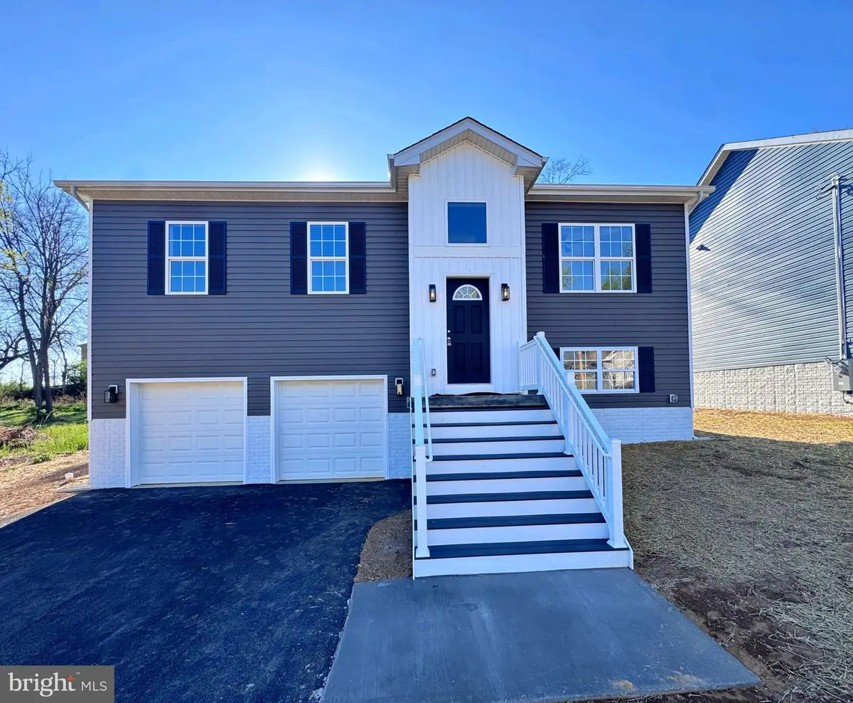 375 Burns St, Ranson, WV 25438 - #1