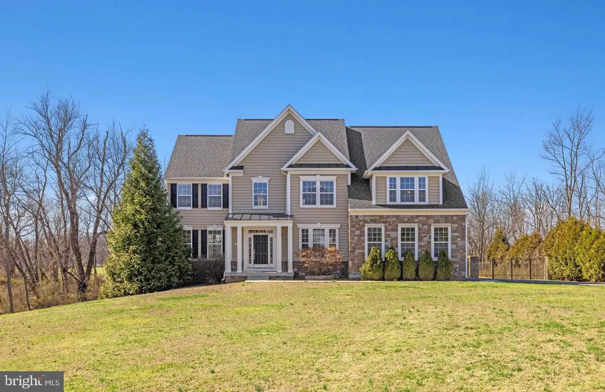 898 Declaration Dr, Charles Town, WV 25414 - #1