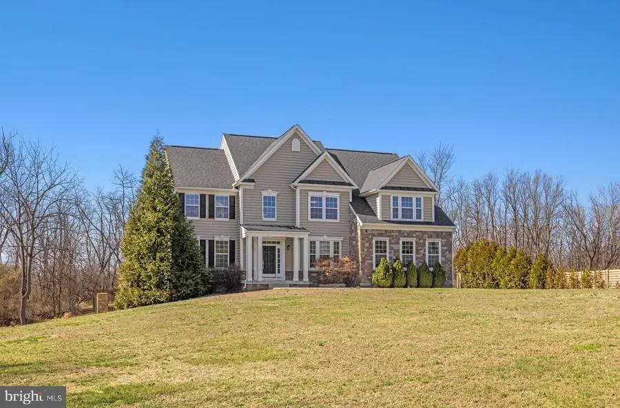 898 Declaration Dr, Charles Town, WV 25414 - #2