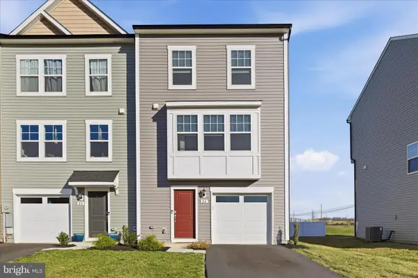 24 Armistead Pl, CHARLES TOWN, WV 25414